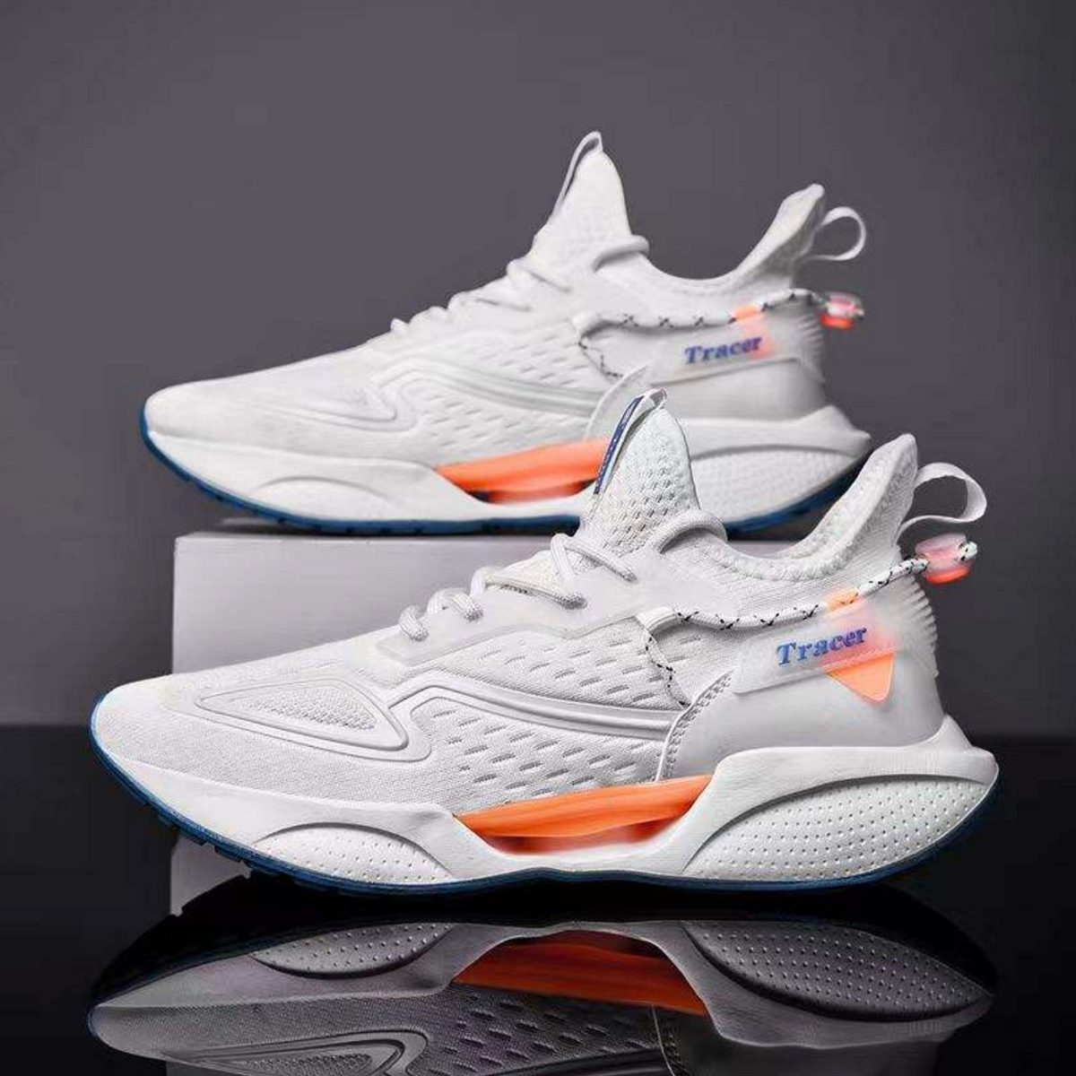 Men’s Lace-Up Running Sneakers
