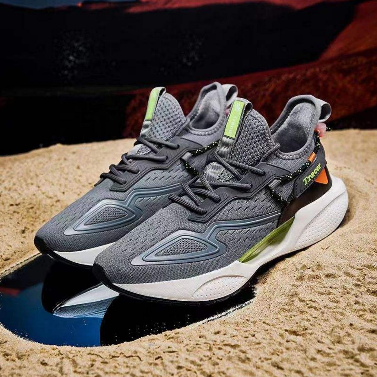 Men’s Lace-Up Running Sneakers