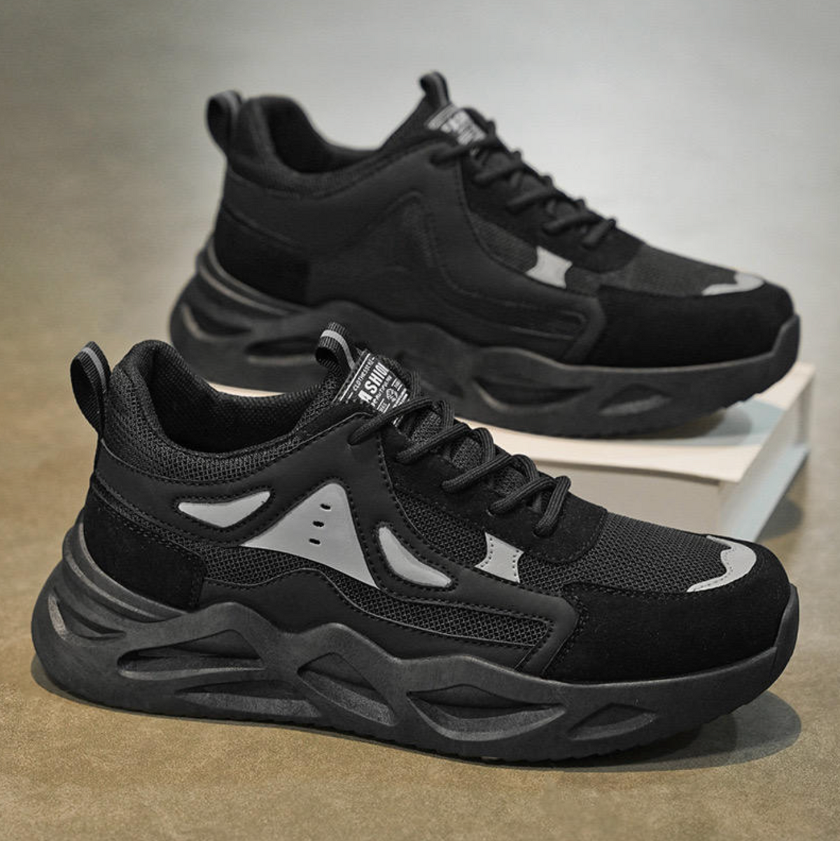 Men’s Breathable Mesh Spring Sneakers